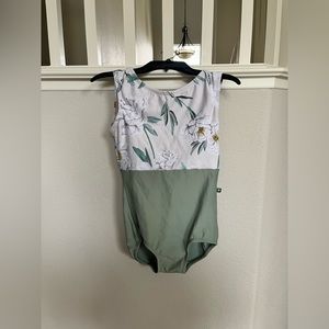 medium green and white flowered LUCKY LEO BRAND NEW